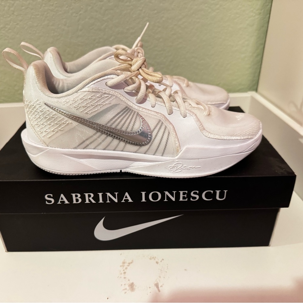 Nike White Athletic Shoes with Mesh Upper - Picture 1 of 3